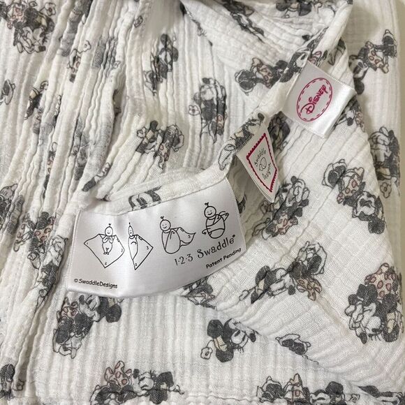 Swaddle Designs Disney Minnie Mouse Baby Swaddle Blanket Lovey Muslin Cotton - Picture 5 of 8